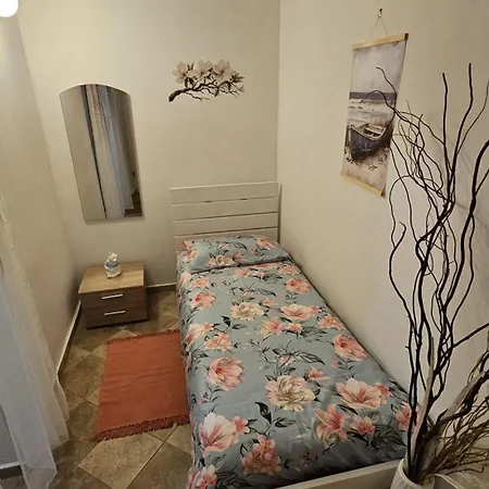 Eliana Apartment *